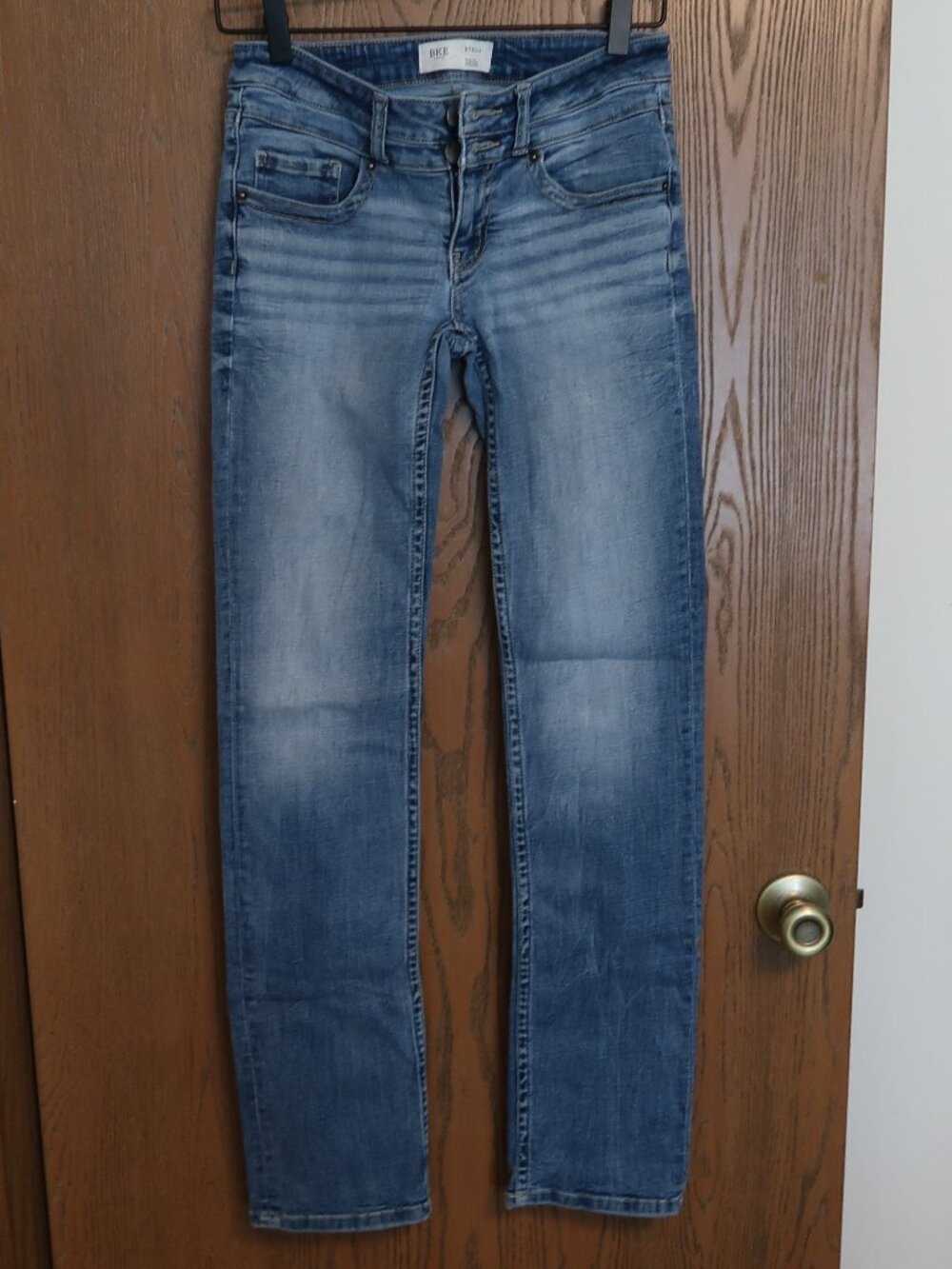 BKE Stella low rise straight leg jean 26